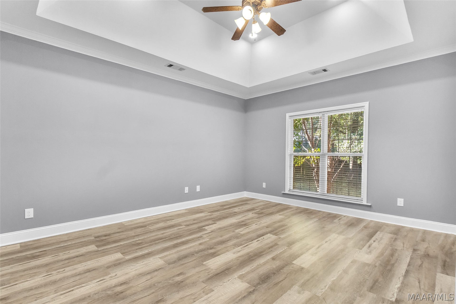 137 HICKORY Lane, Wetumpka, AL 36093