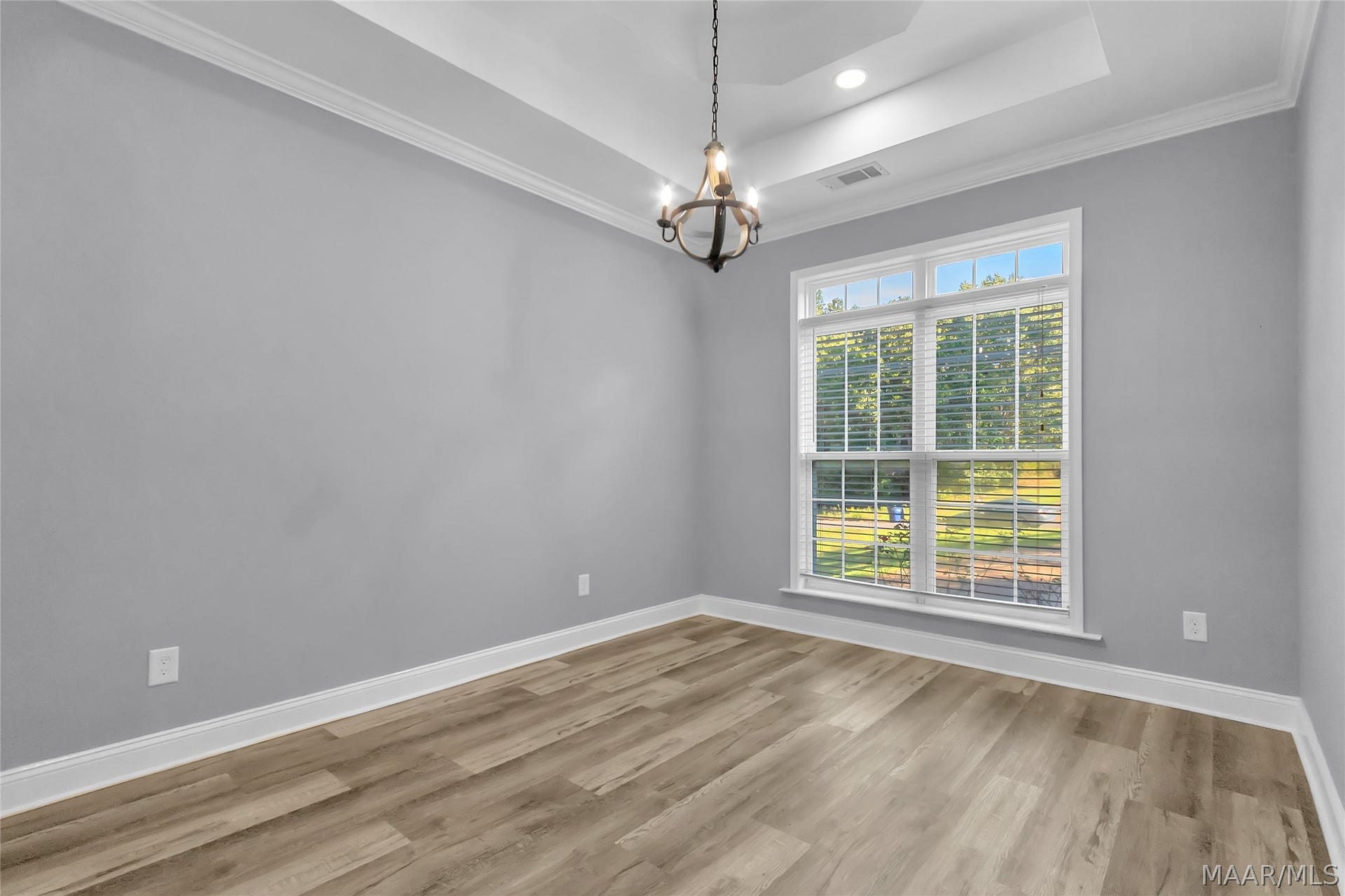 137 HICKORY Lane, Wetumpka, AL 36093