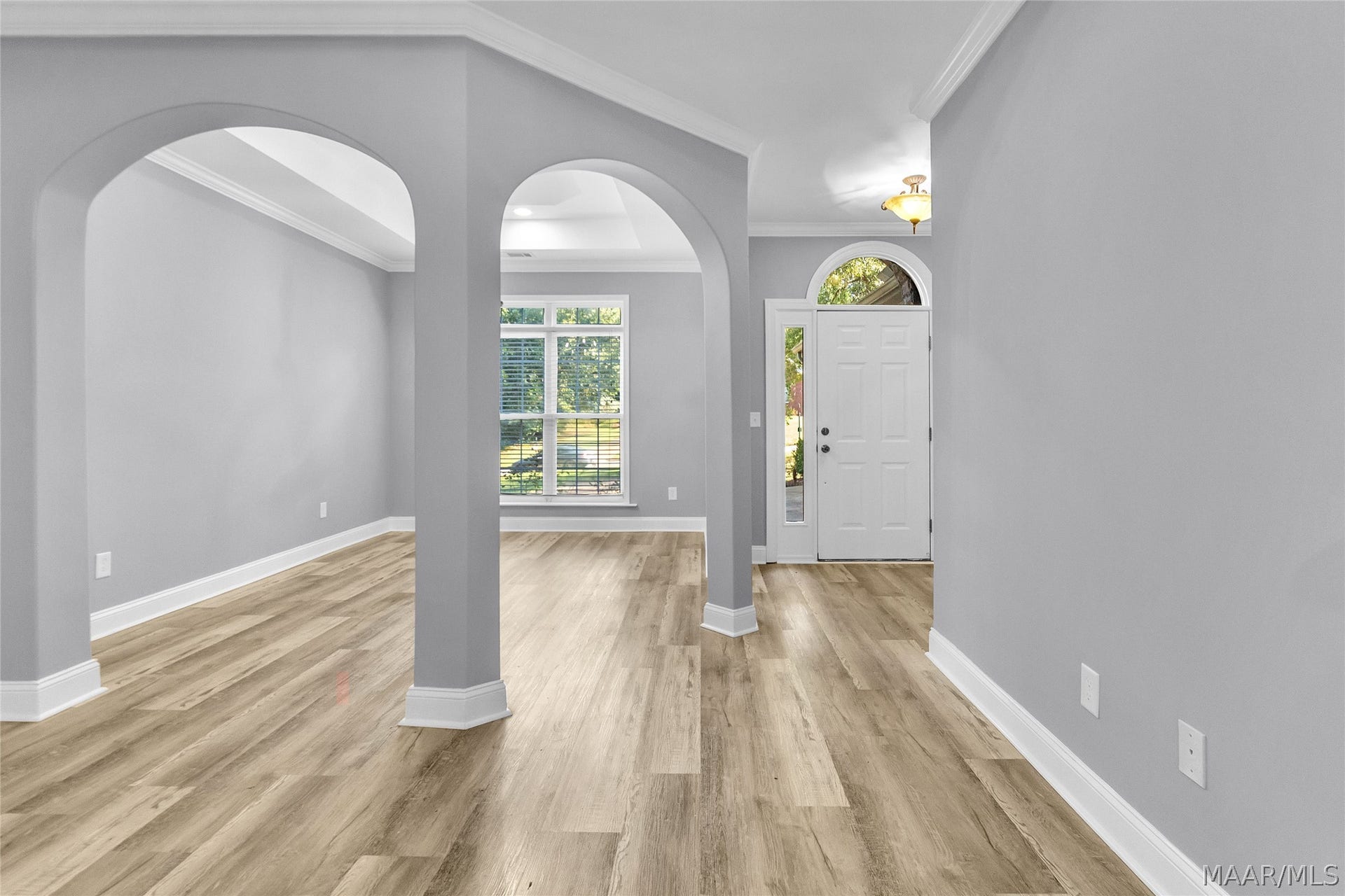 137 HICKORY Lane, Wetumpka, AL 36093