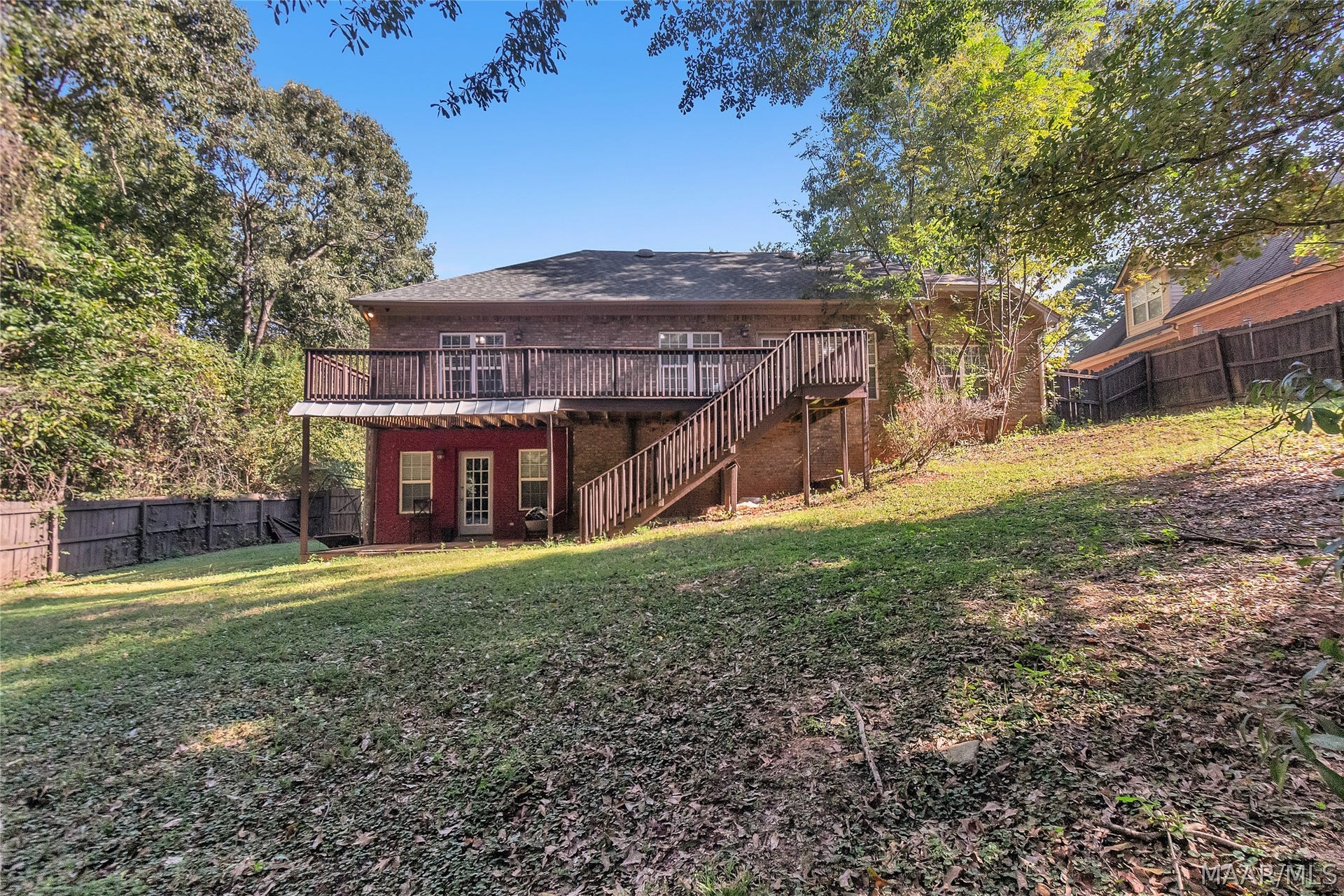 137 HICKORY Lane, Wetumpka, AL 36093