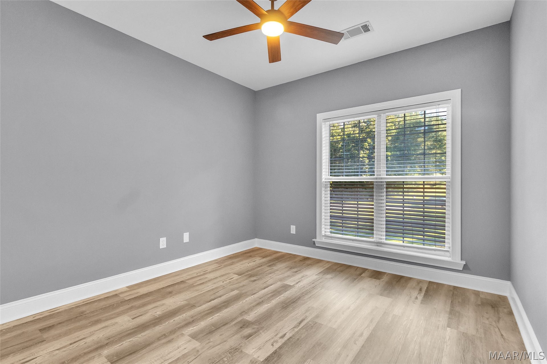 137 HICKORY Lane, Wetumpka, AL 36093