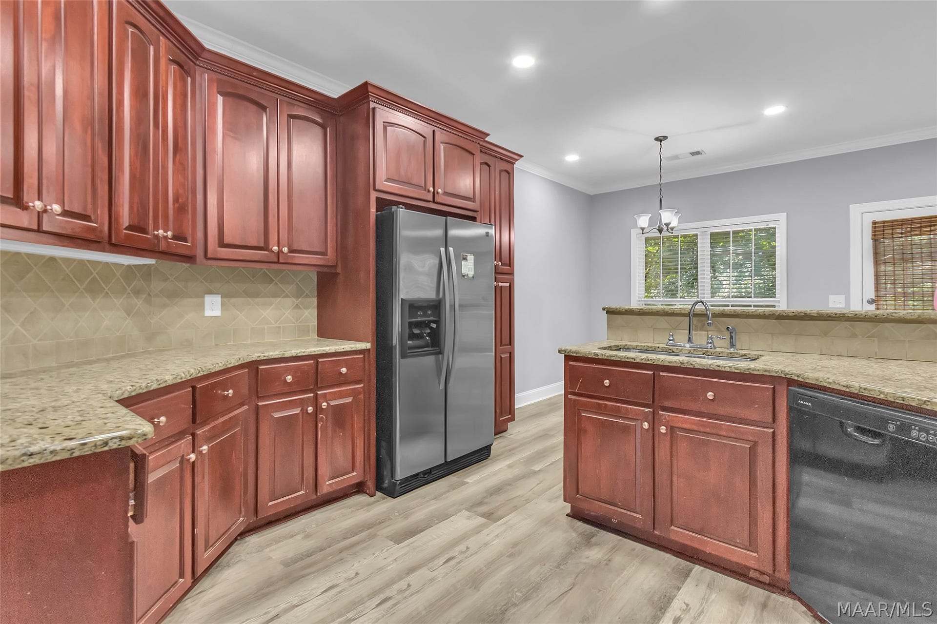 137 HICKORY Lane, Wetumpka, AL 36093