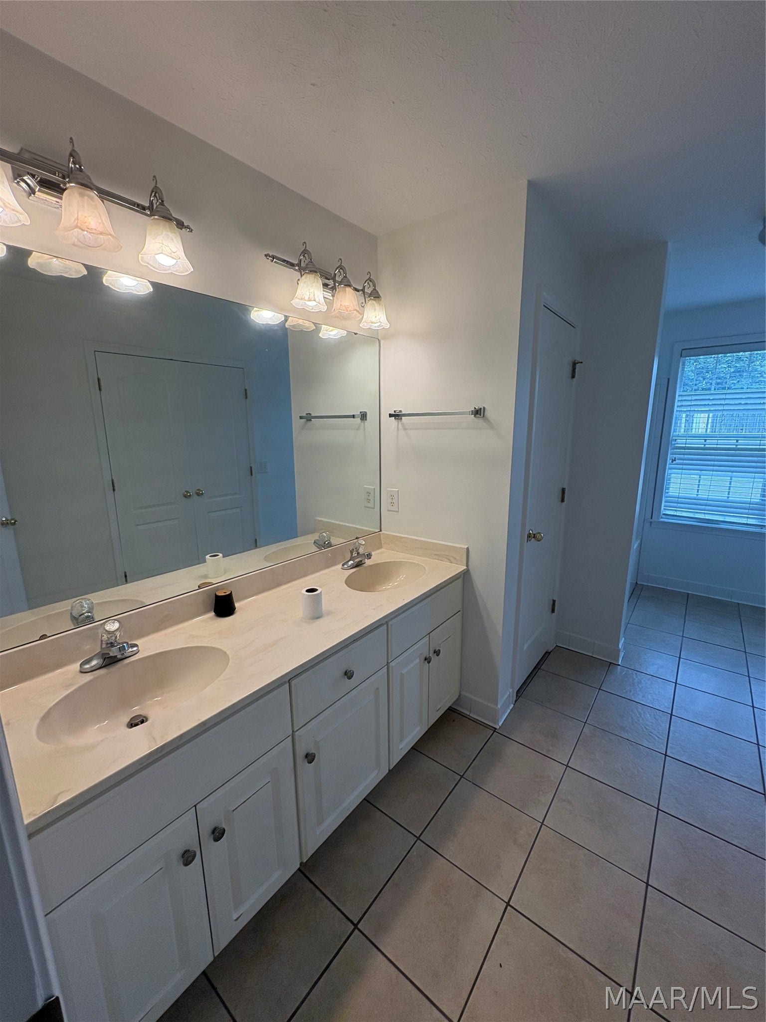 69 UDEN Way, Millbrook, AL 36054 69 UDEN Way, Millbrook, AL 36054