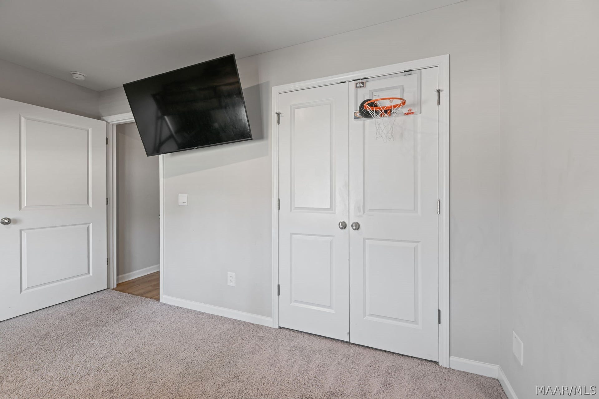 112 Kohn Drive, Millbrook, AL 36054 112 Kohn Drive, Millbrook, AL 36054