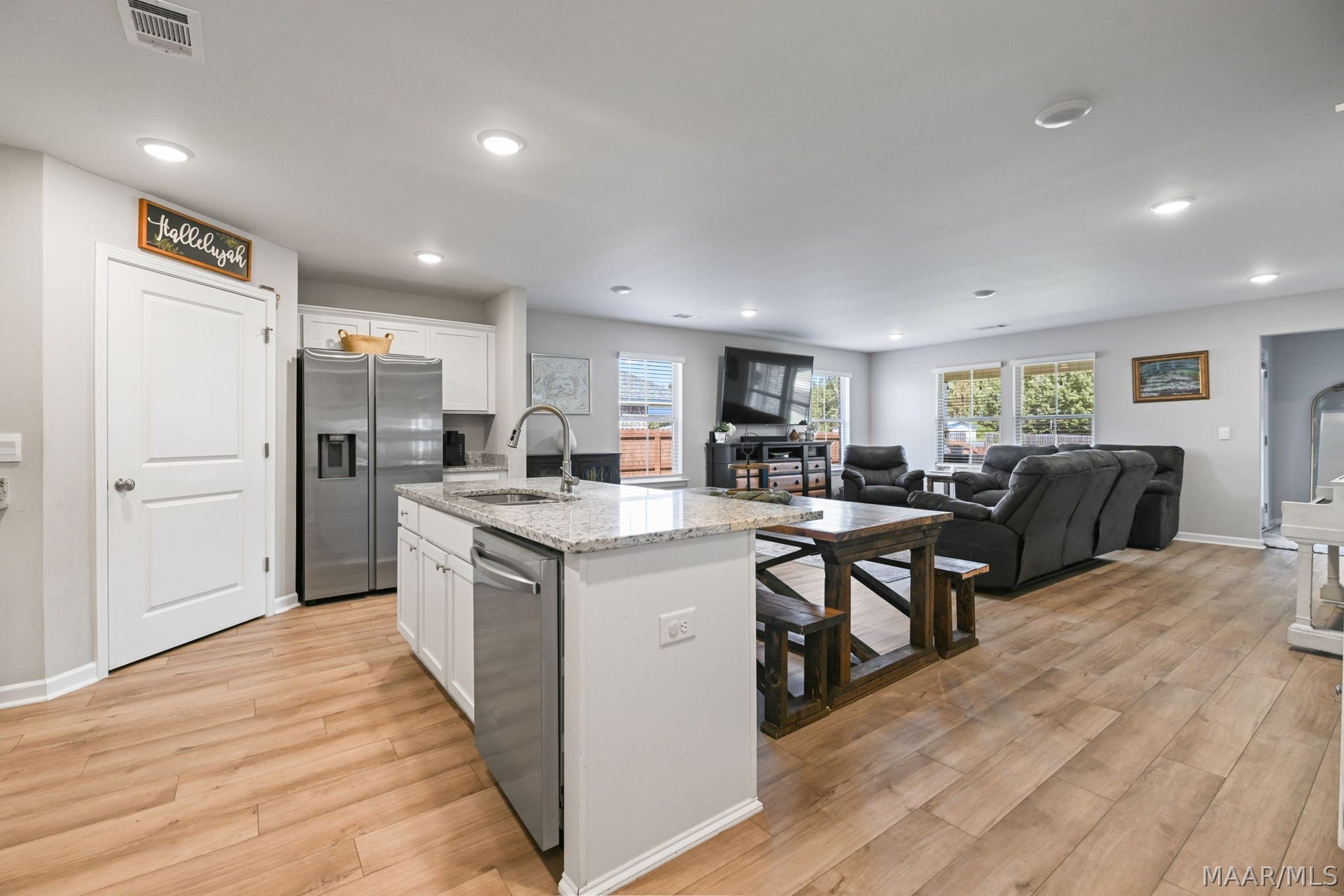 112 Kohn Drive, Millbrook, AL 36054 112 Kohn Drive, Millbrook, AL 36054