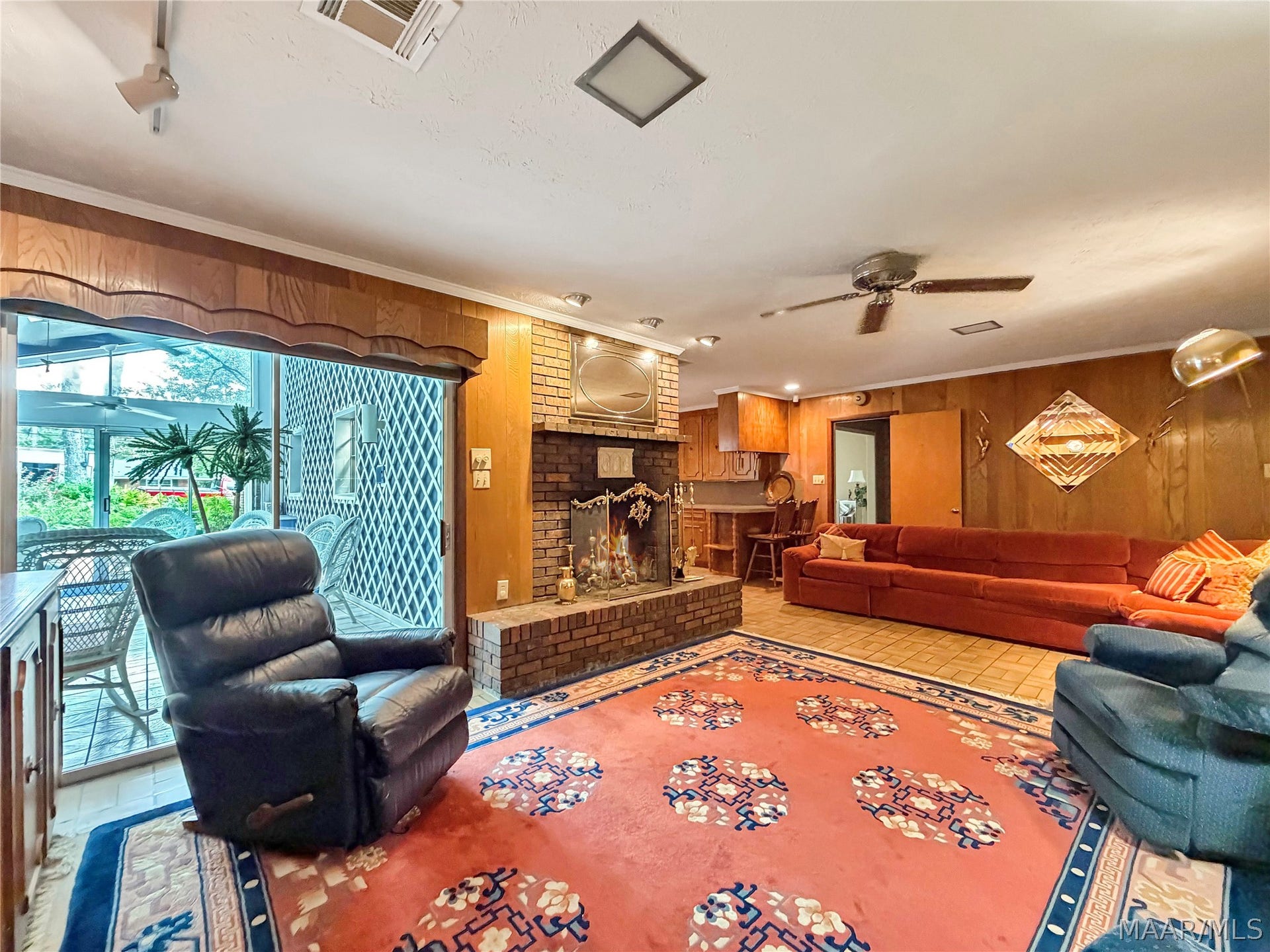 601 Camellia Drive, Tallassee, AL 36078 Family room/ Den