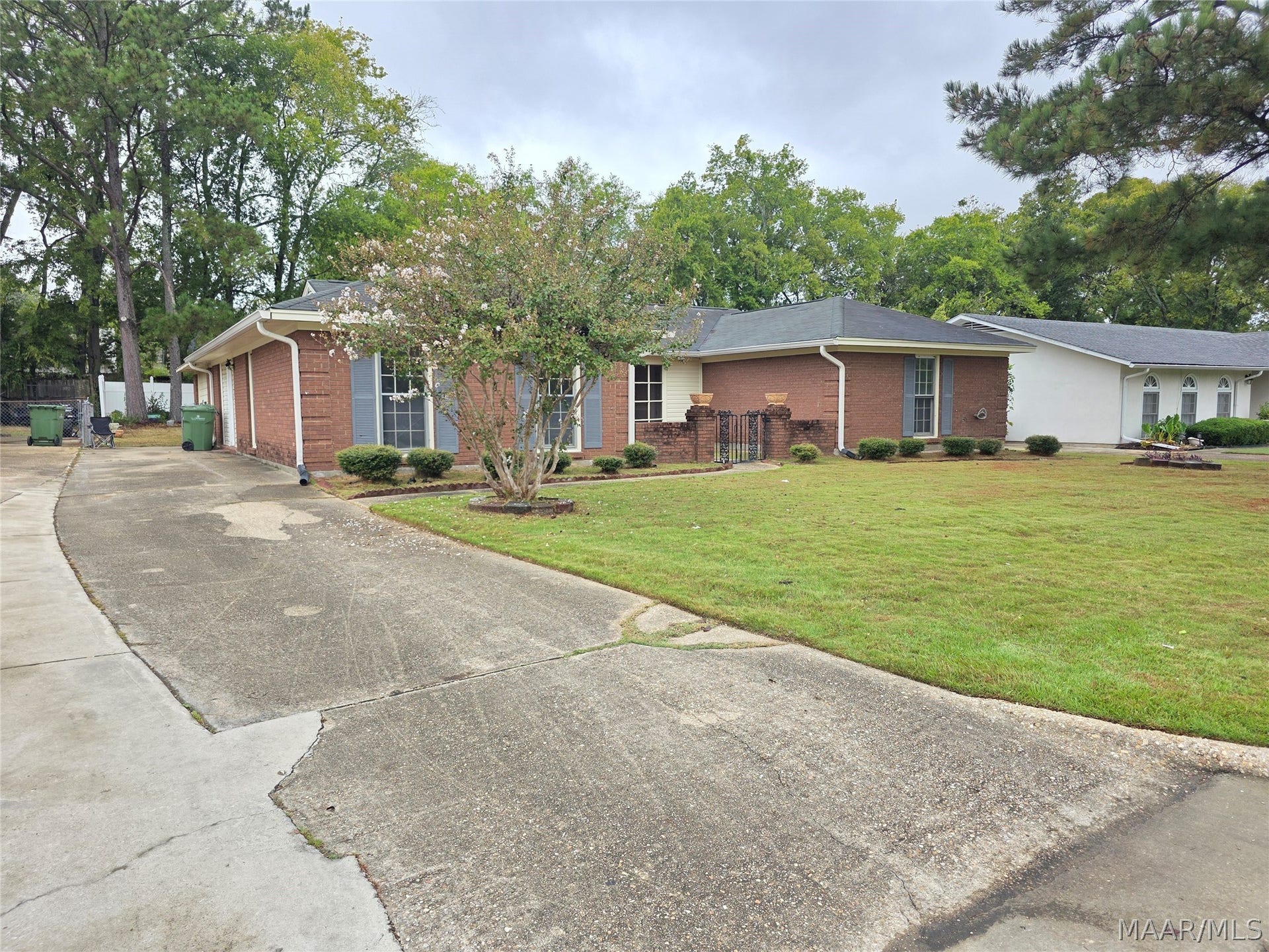 5652 CARRIAGE BROOK Road, Montgomery, AL 36116