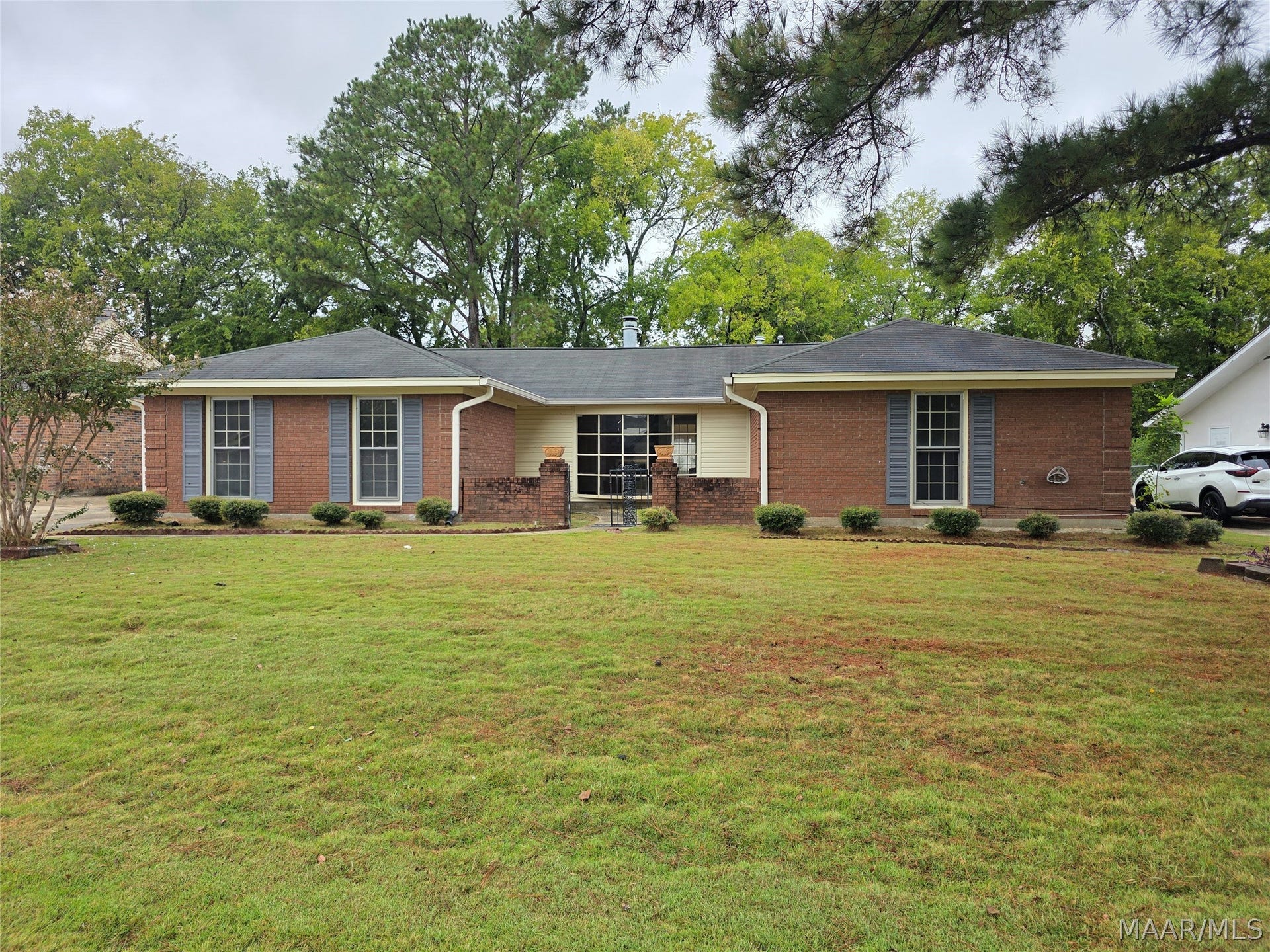5652 CARRIAGE BROOK Road, Montgomery, AL 36116