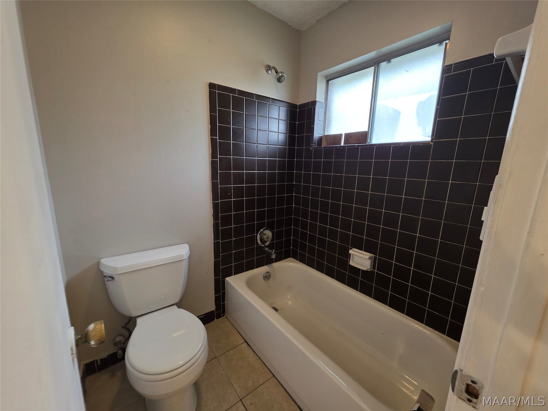 5652 CARRIAGE BROOK Road, Montgomery, AL 36116