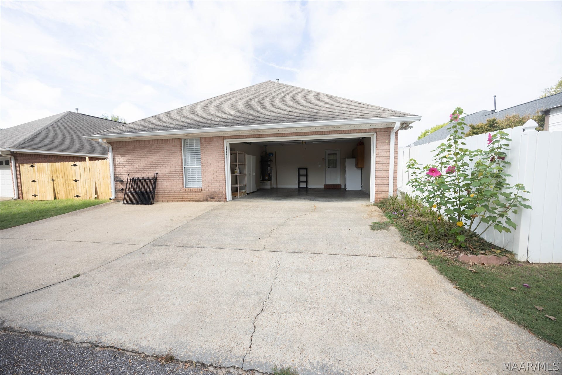 847 Dee Drive, Prattville, AL 36066