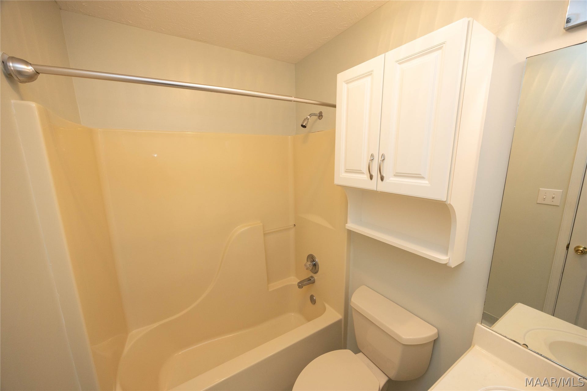 847 Dee Drive, Prattville, AL 36066