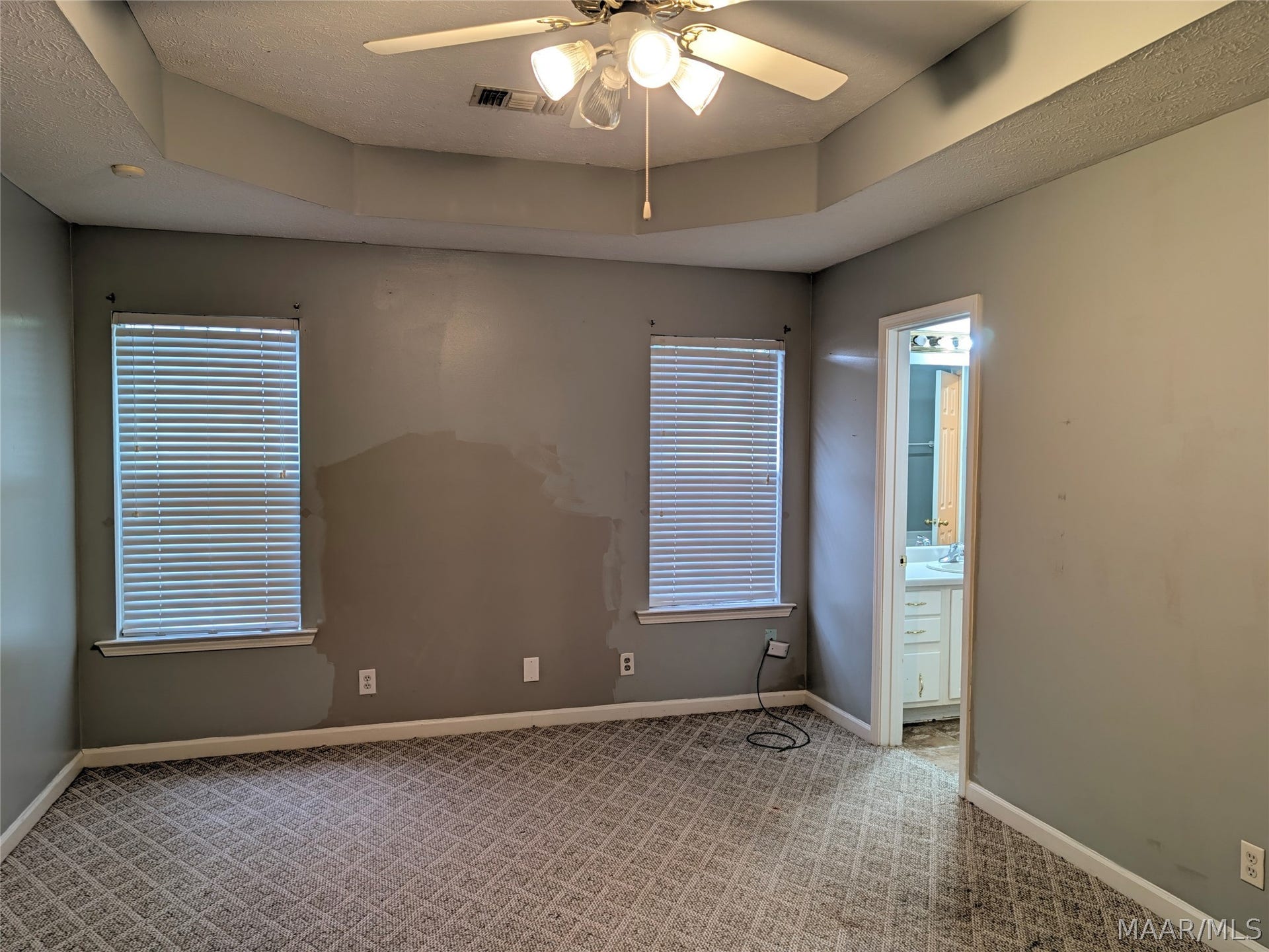 52 Hidden Valley Road, Deatsville, AL 36022 Primary Bedroom