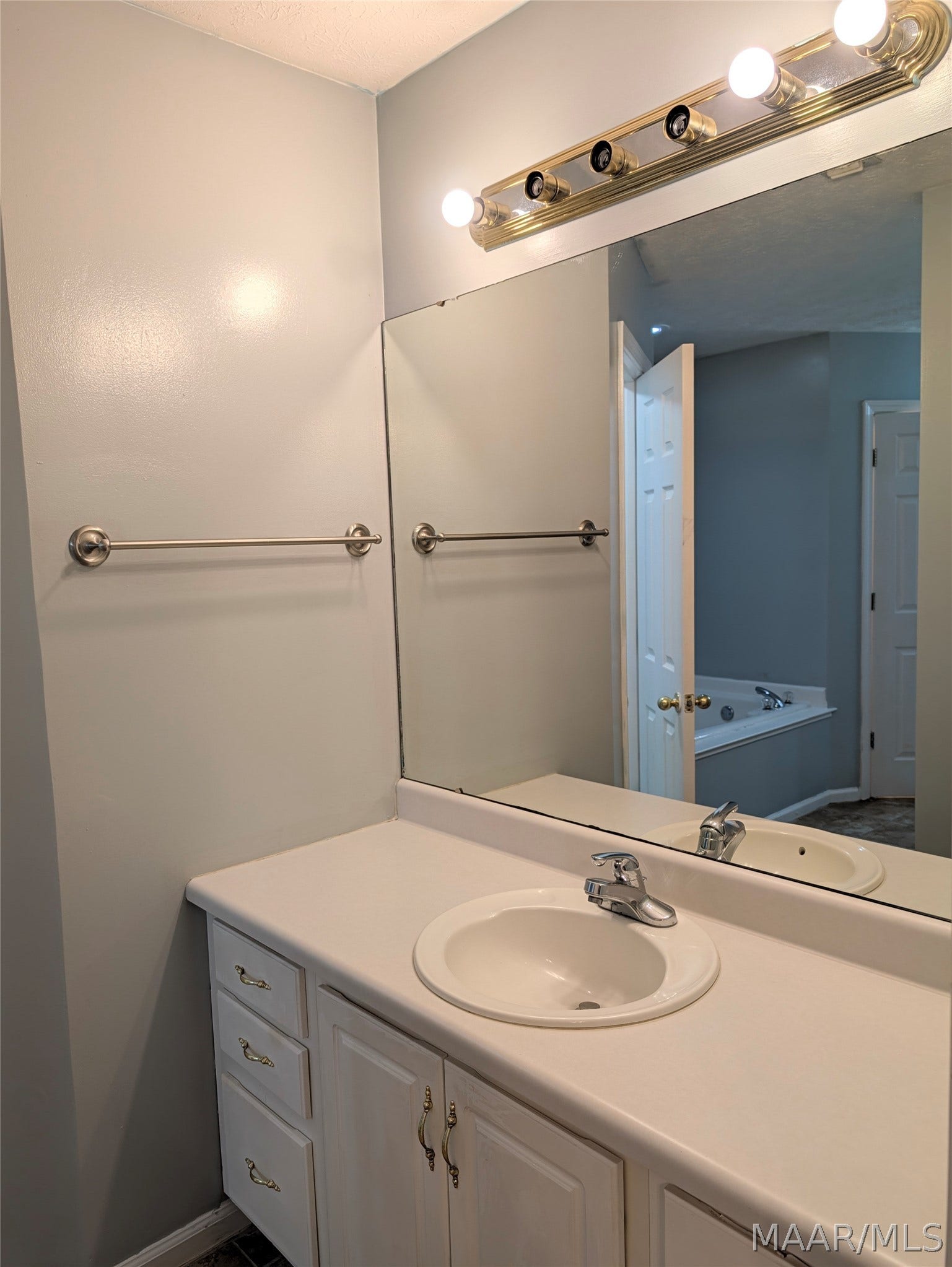 52 Hidden Valley Road, Deatsville, AL 36022 52 Hidden Valley Road, Deatsville, AL 36022