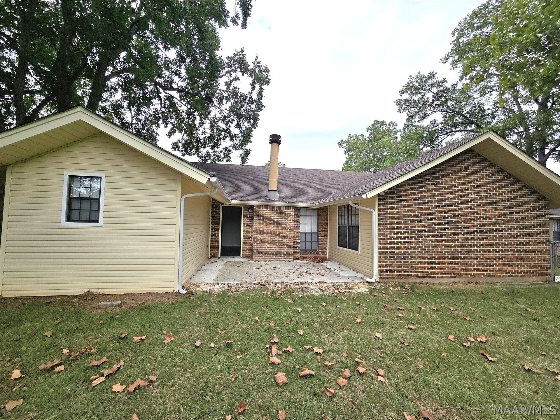 708 OLD CREEK Road, Prattville, AL 36066