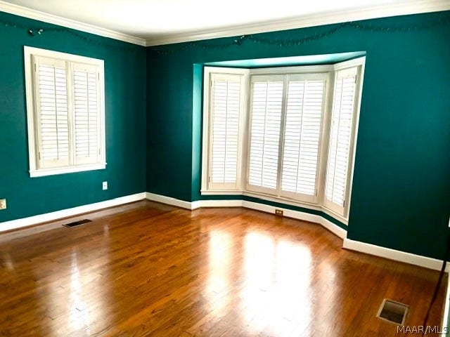 LIVING ROOM, HARDWOOD FLOORS