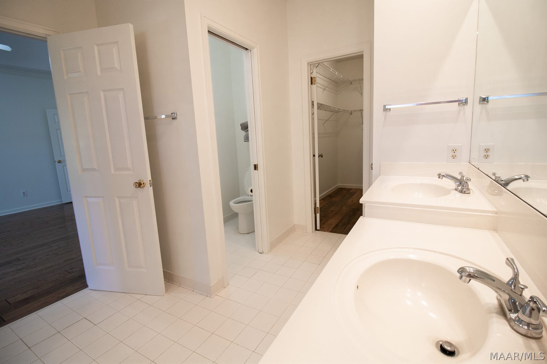 9009 Green Chase Drive, Montgomery, AL 36117 9009 Green Chase Drive, Montgomery, AL 36117