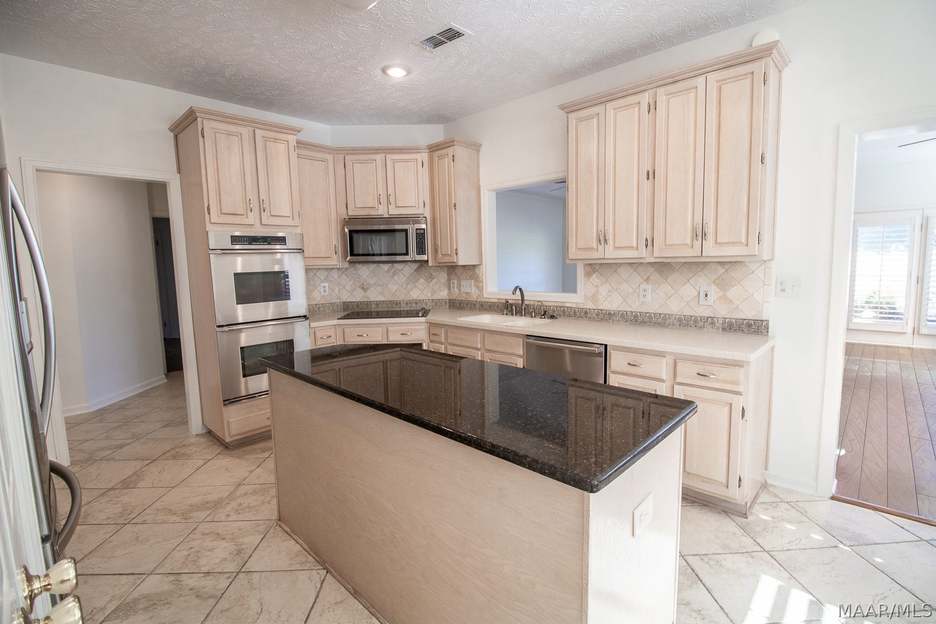 9009 Green Chase Drive, Montgomery, AL 36117 9009 Green Chase Drive, Montgomery, AL 36117