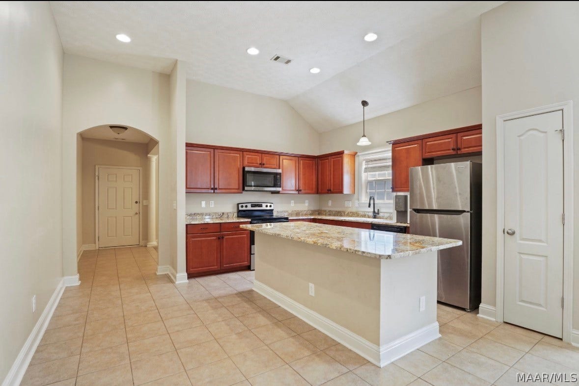 721 Briarcliff Place, Prattville, AL 36066