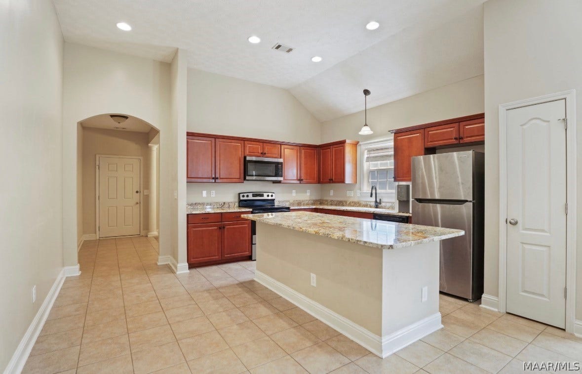 721 Briarcliff Place, Prattville, AL 36066