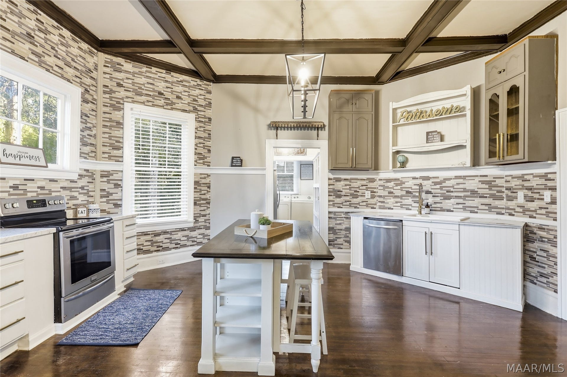 264 E Fairview Avenue, Montgomery, AL 36105 Spacious Kitchen for Cooking