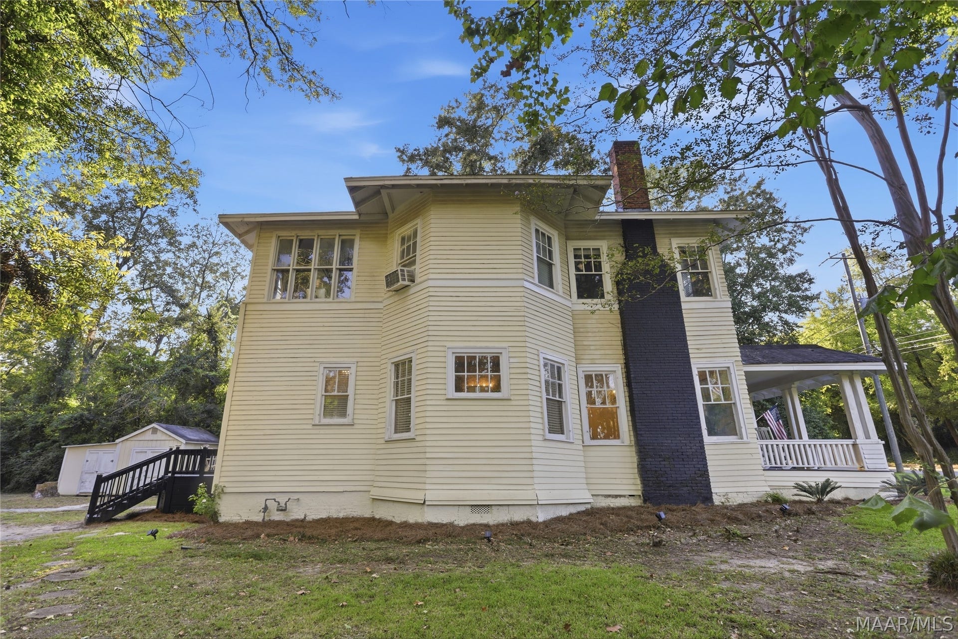 264 E Fairview Avenue, Montgomery, AL 36105 264 E Fairview Avenue, Montgomery, AL 36105