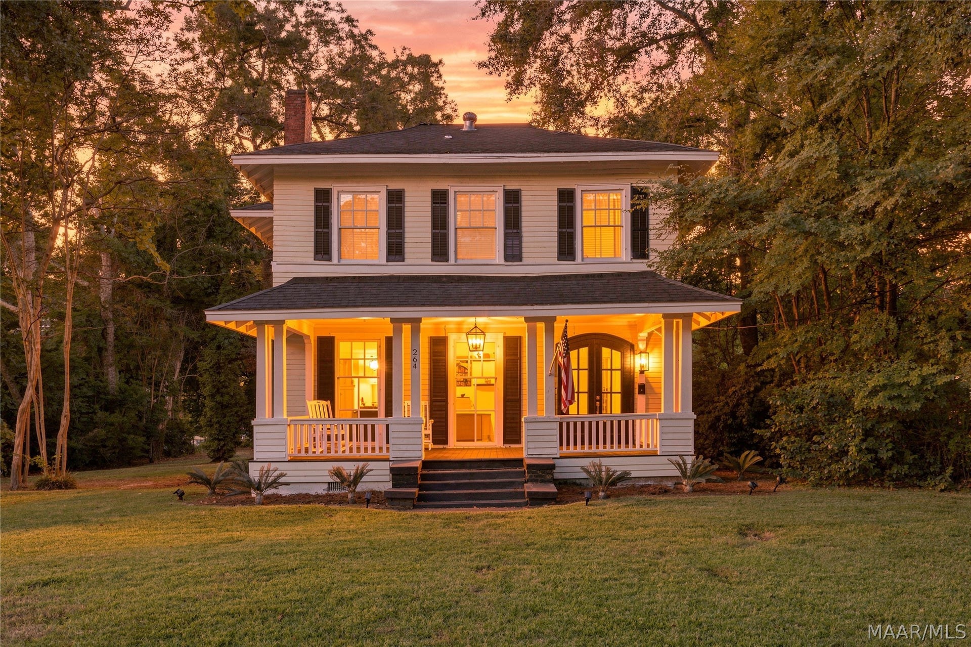 264 E Fairview Avenue, Montgomery, AL 36105 264 E Fairview Avenue, Montgomery, AL 36105