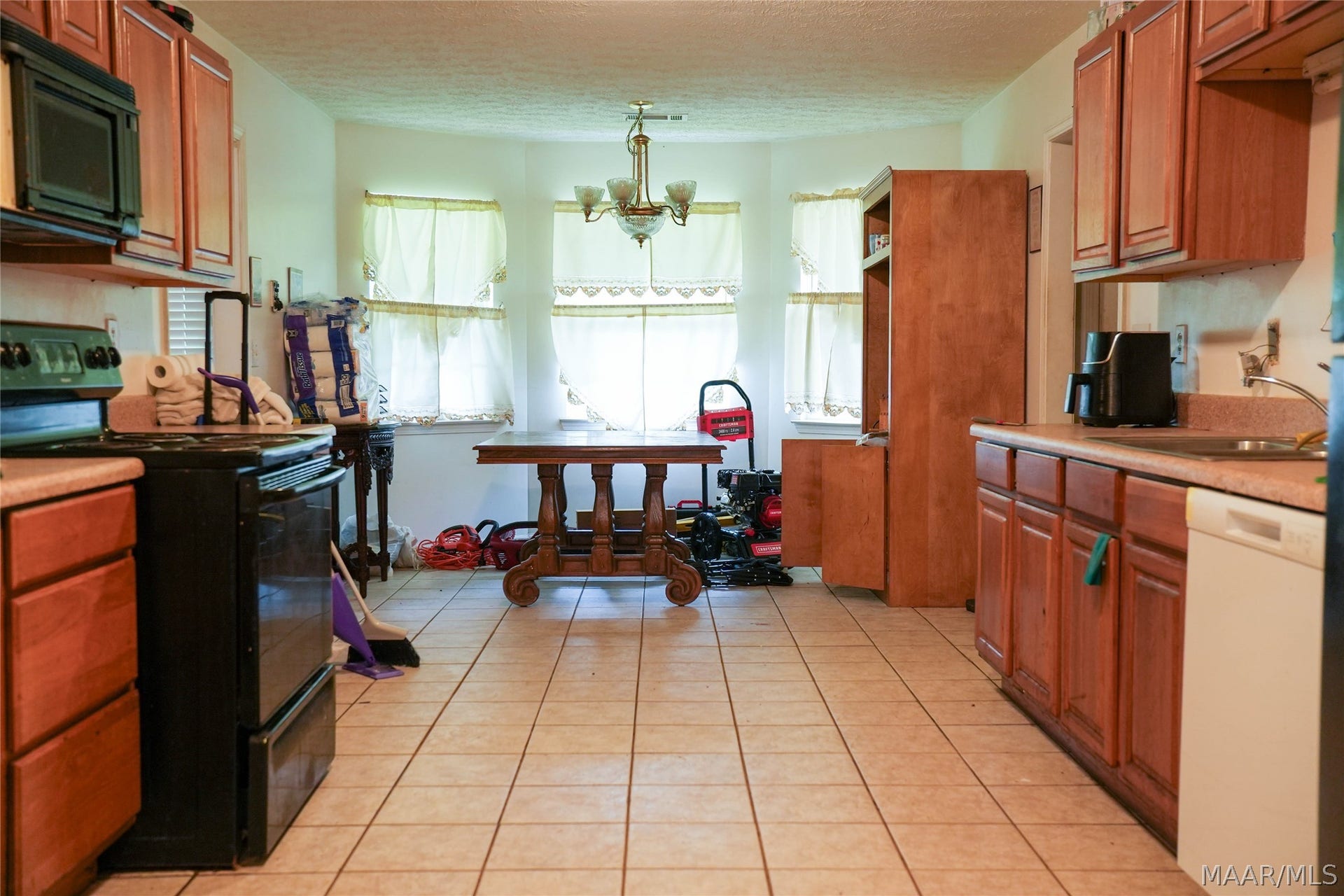 2245 Cantelou Road, Montgomery, AL 36108