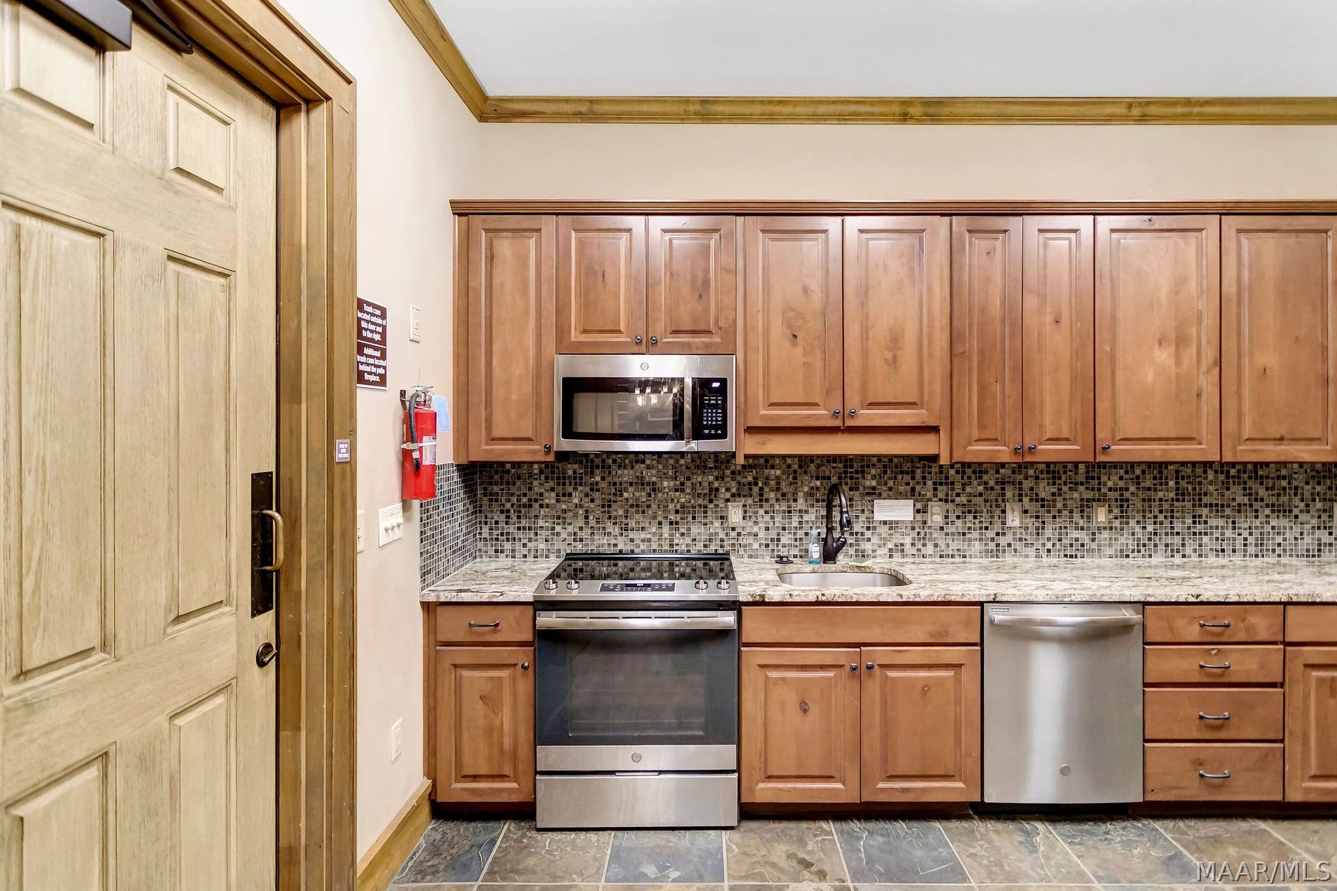 9584 DAKOTA Drive, Pike Road, AL 36064 9584 DAKOTA Drive, Pike Road, AL 36064