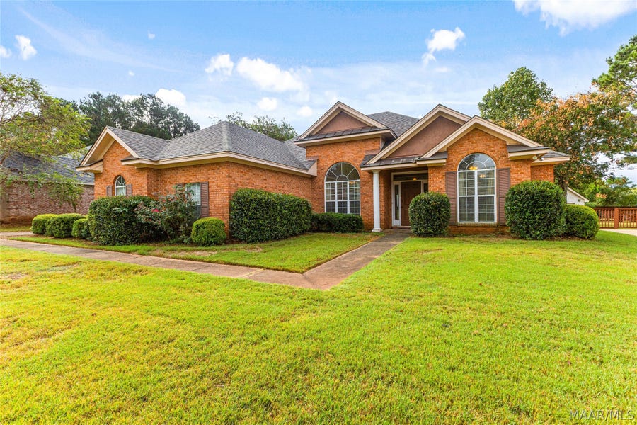 Property photo for 168 Poplar Grove Drive, Wetumpka, AL