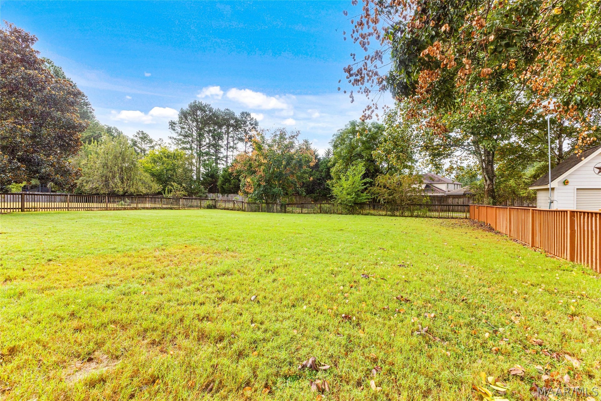 168 Poplar Grove Drive, Wetumpka, AL 36093 Spacious backyard AND walking distance to the golf course.
