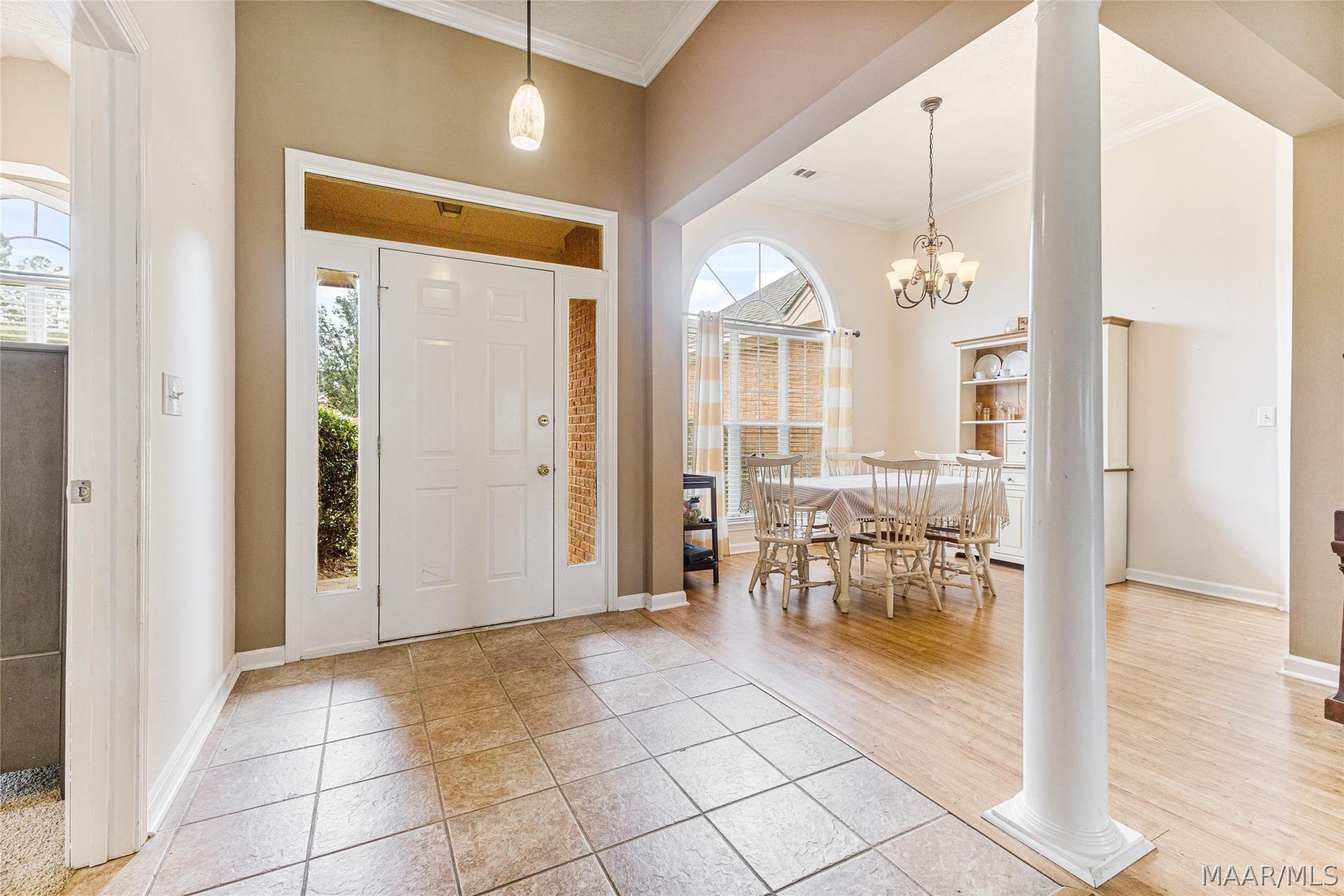 168 Poplar Grove Drive, Wetumpka, AL 36093 Foyer