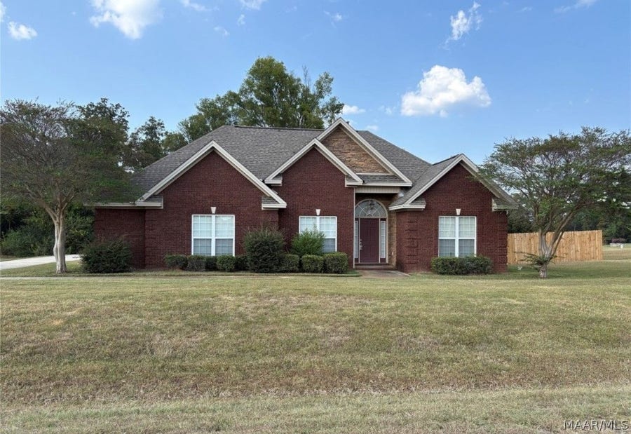 Property photo for 75 SUNRISE Court, Deatsville, AL