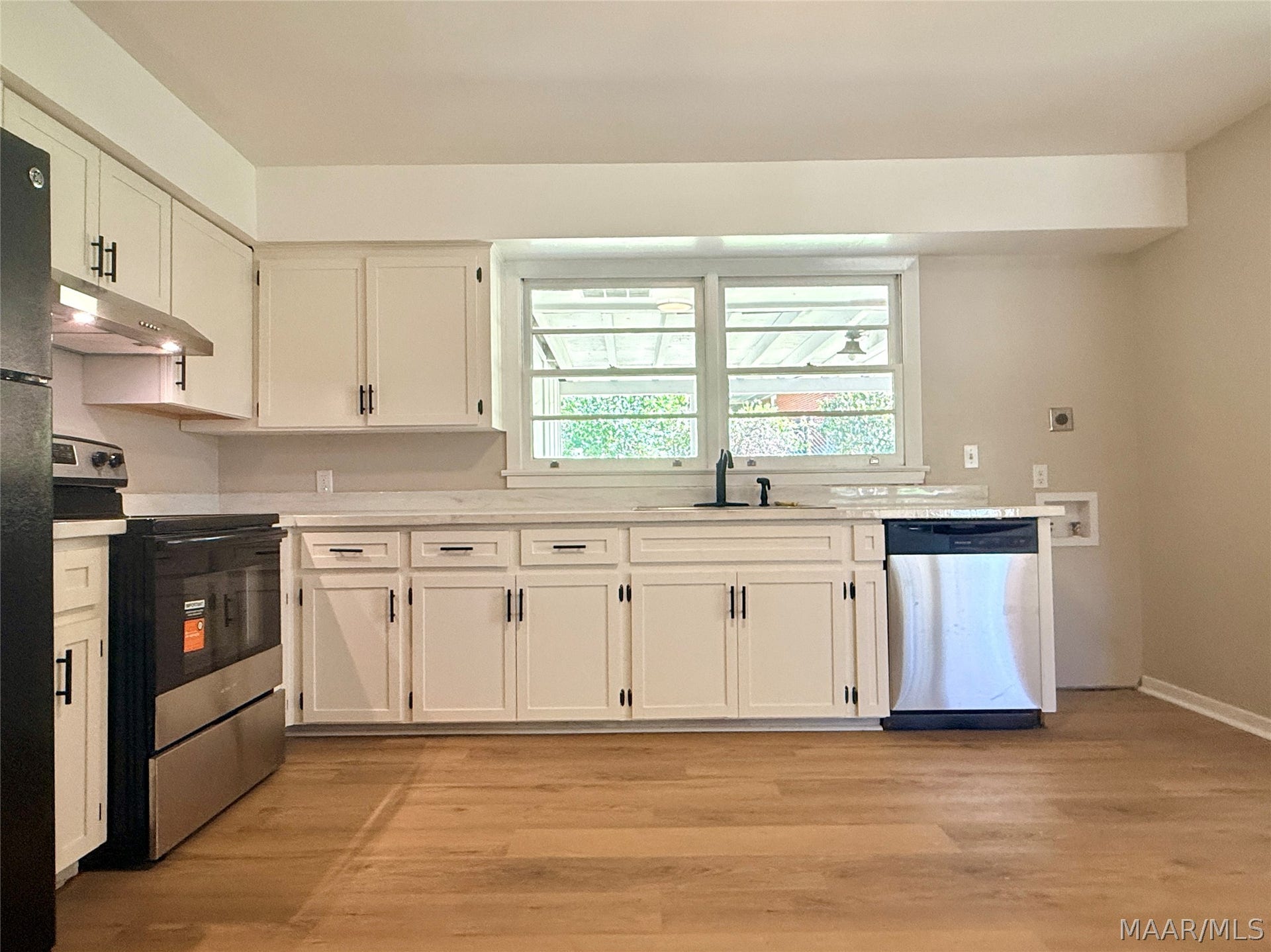 Look at all those Cabinets
