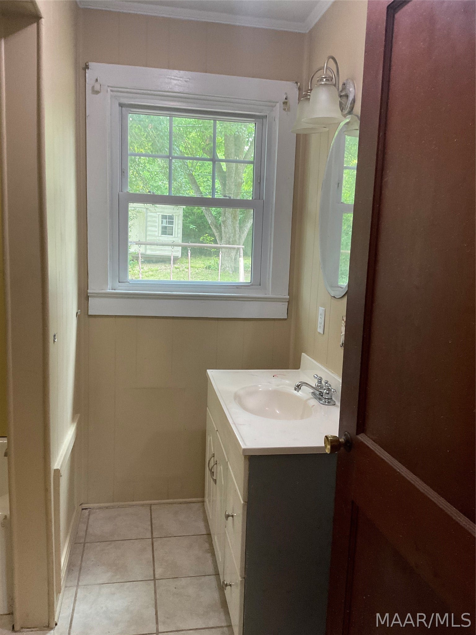110 Monroe Street, Tallassee, AL 36078