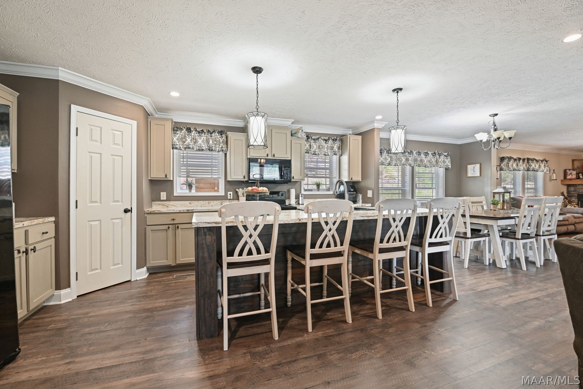 140 County Road 196, Clanton, AL 35046 140 County Road 196, Clanton, AL 35046