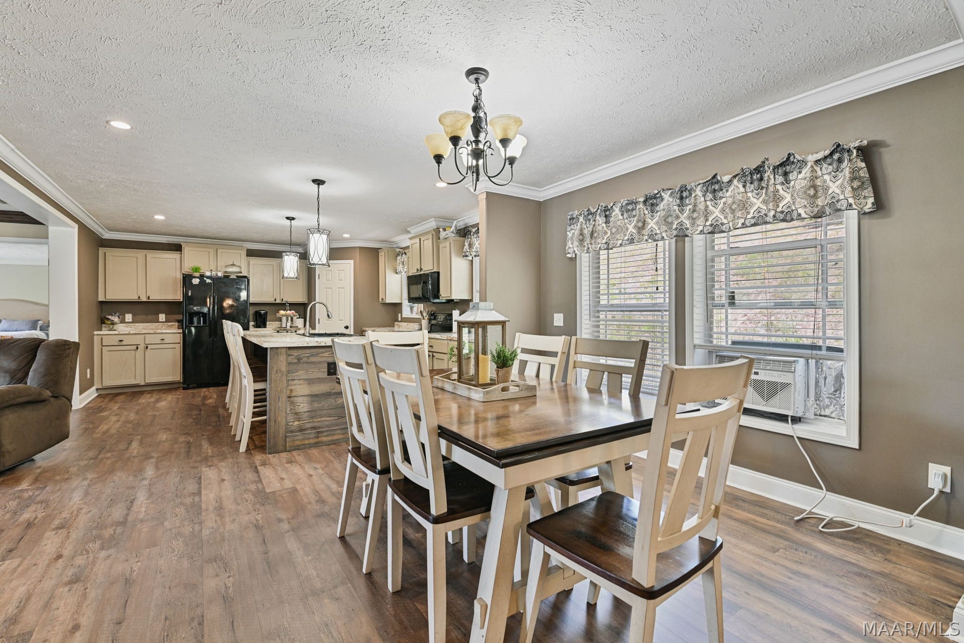 140 County Road 196, Clanton, AL 35046 140 County Road 196, Clanton, AL 35046