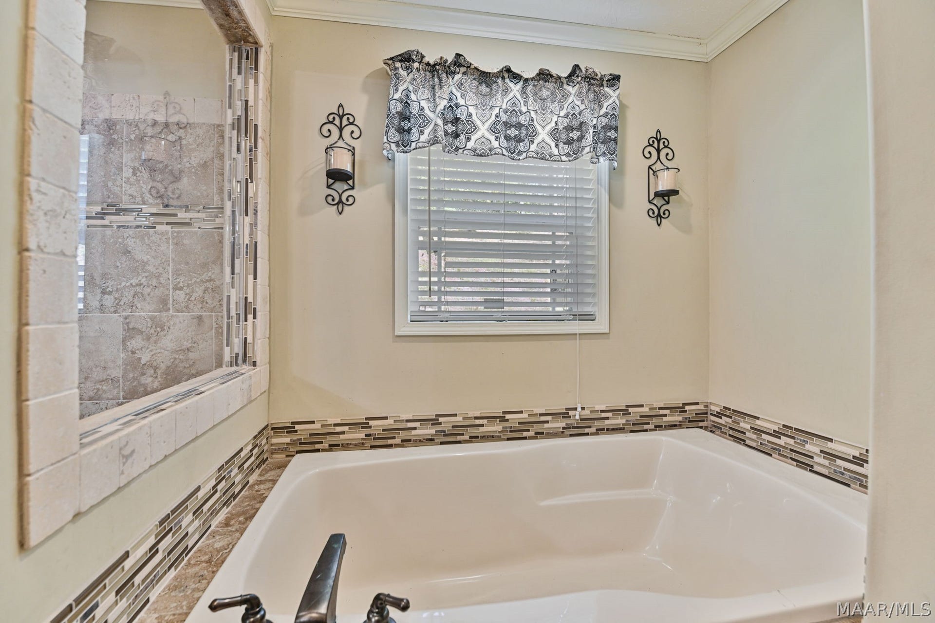 140 County Road 196, Clanton, AL 35046 140 County Road 196, Clanton, AL 35046