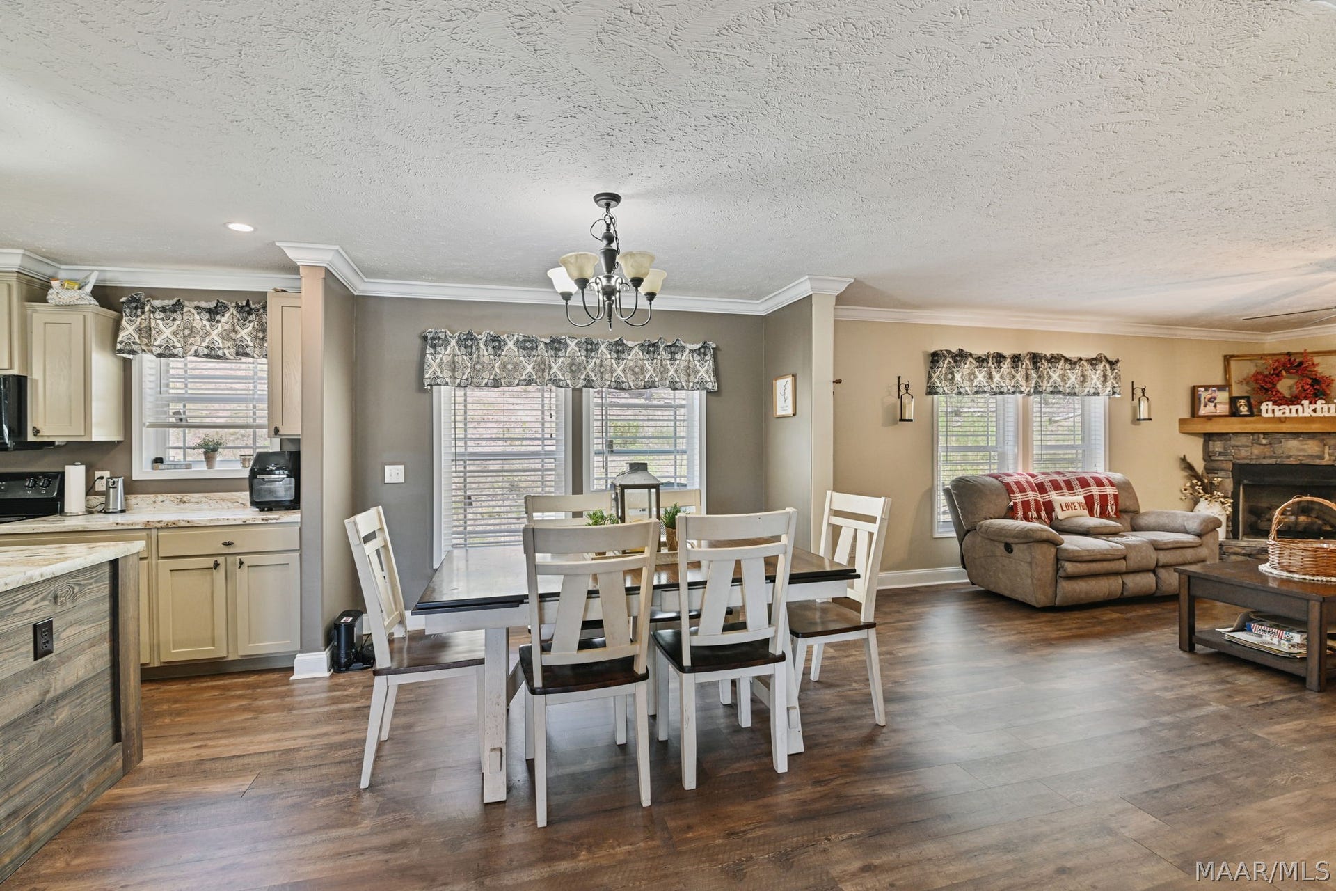 140 County Road 196, Clanton, AL 35046 140 County Road 196, Clanton, AL 35046