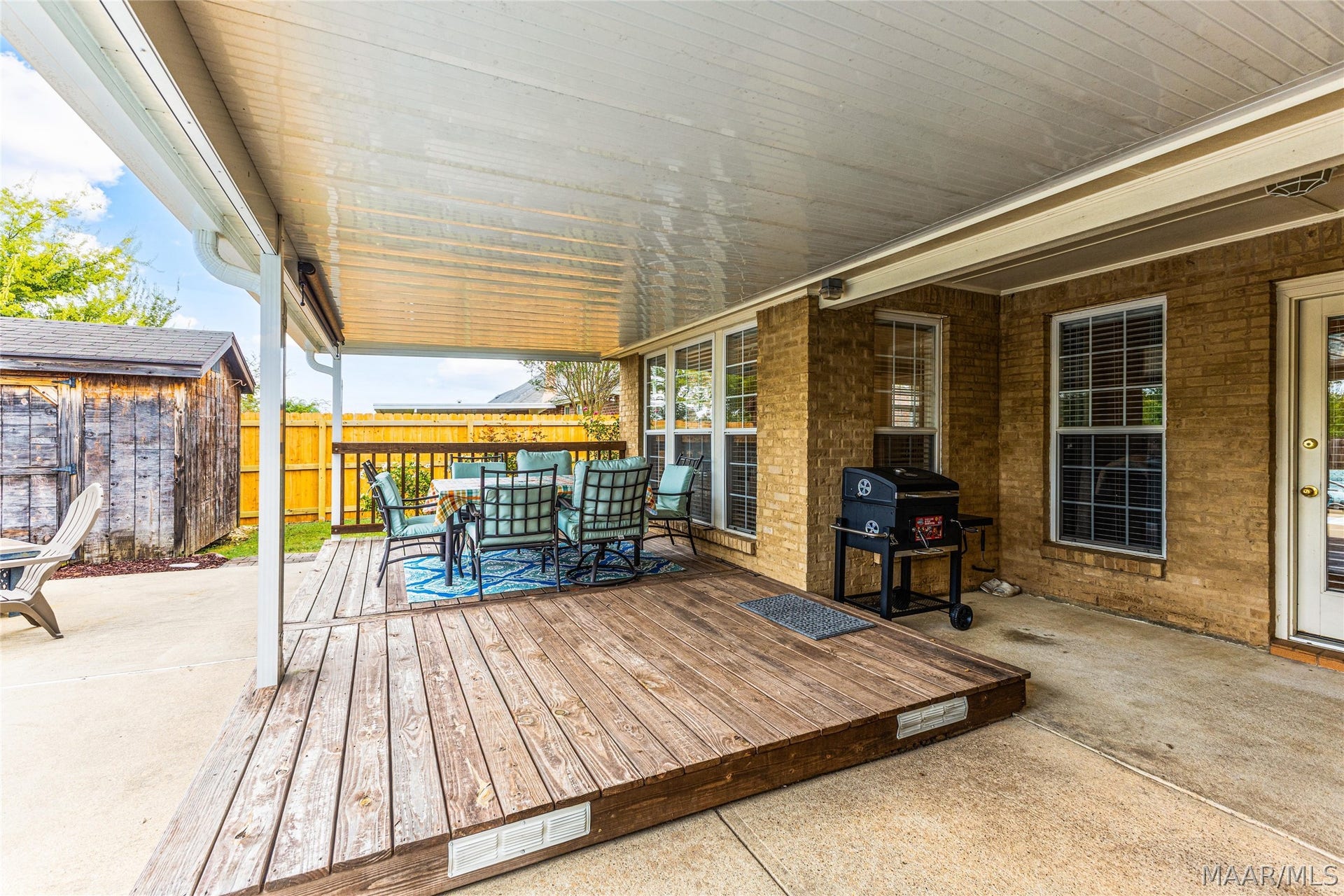 1342 Meadow Glen Road, Montgomery, AL 36117
