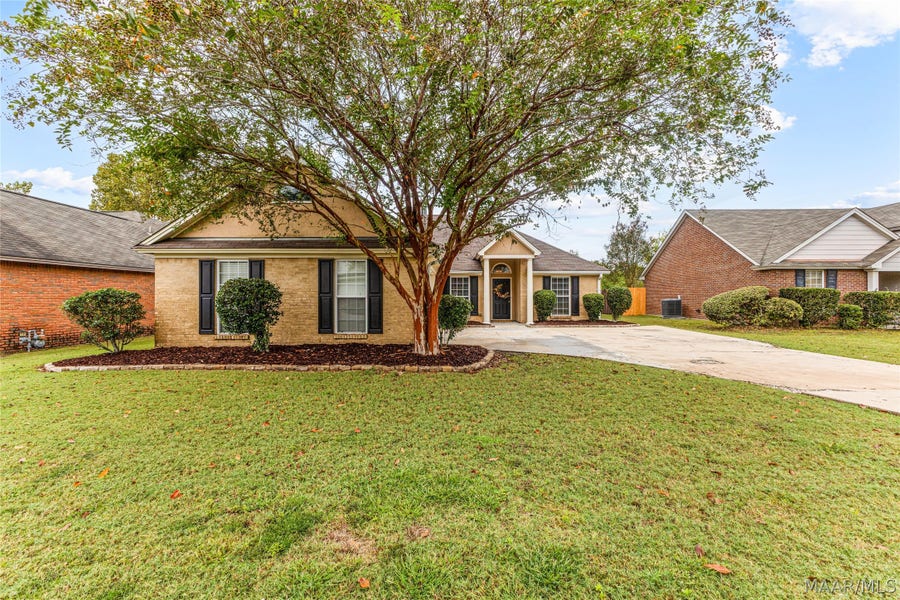 Property photo for 1342 Meadow Glen Road, Montgomery, AL