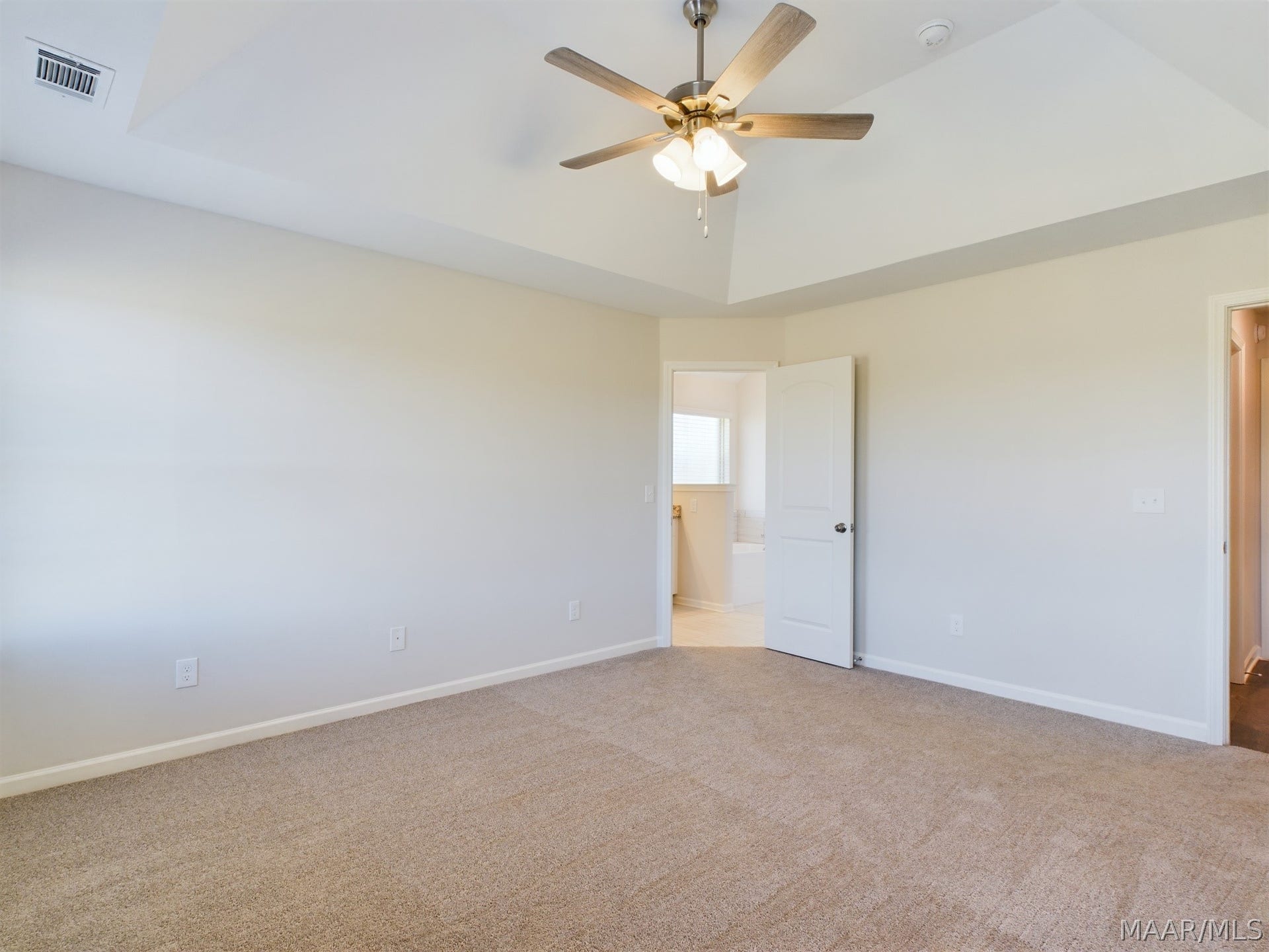 2433 Landing Loop, Deatsville, AL 36022 2433 Landing Loop, Deatsville, AL 36022