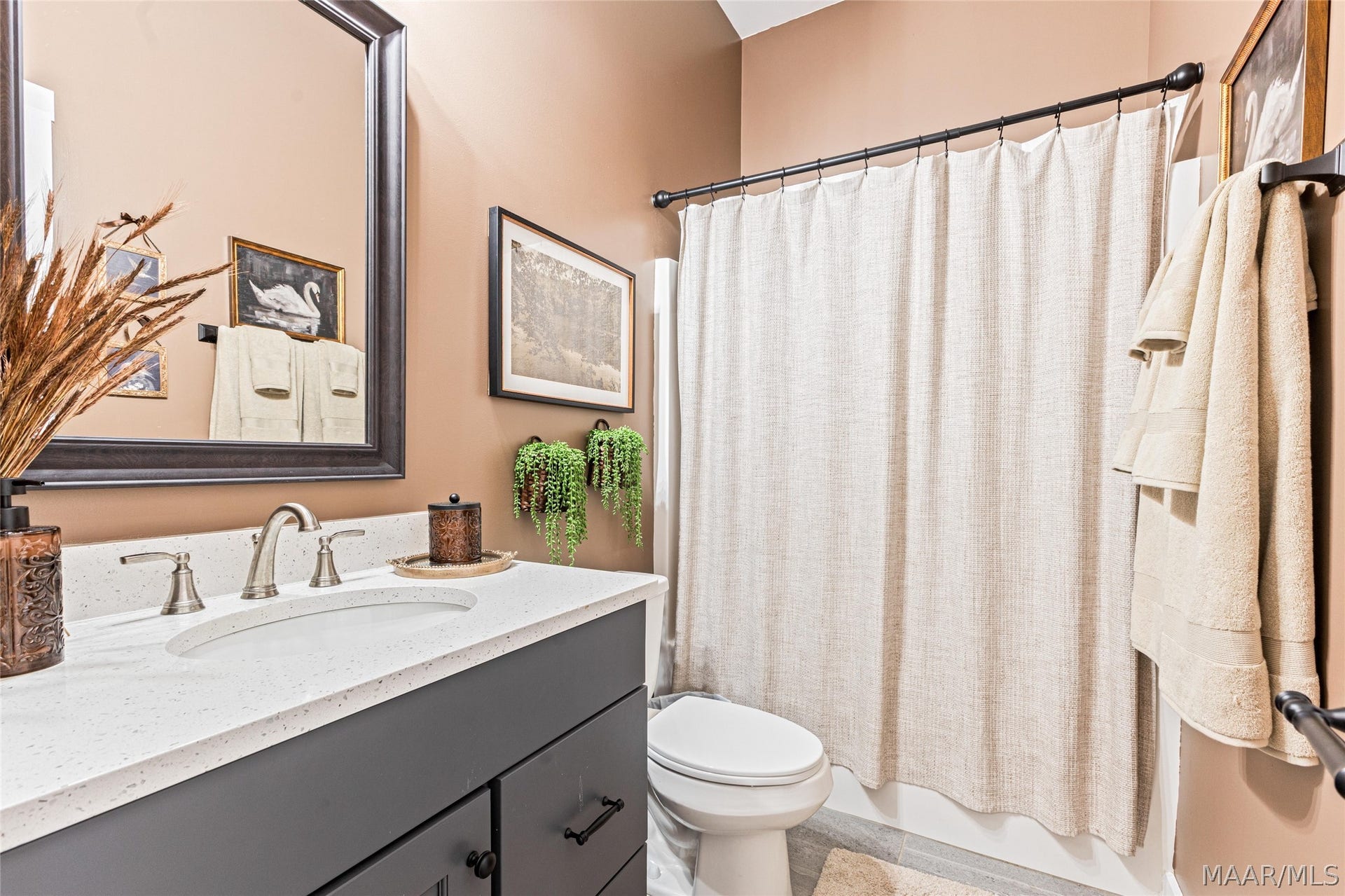 840 Hedgefield Way, Prattville, AL 36066 Hall Bath Downstairs
