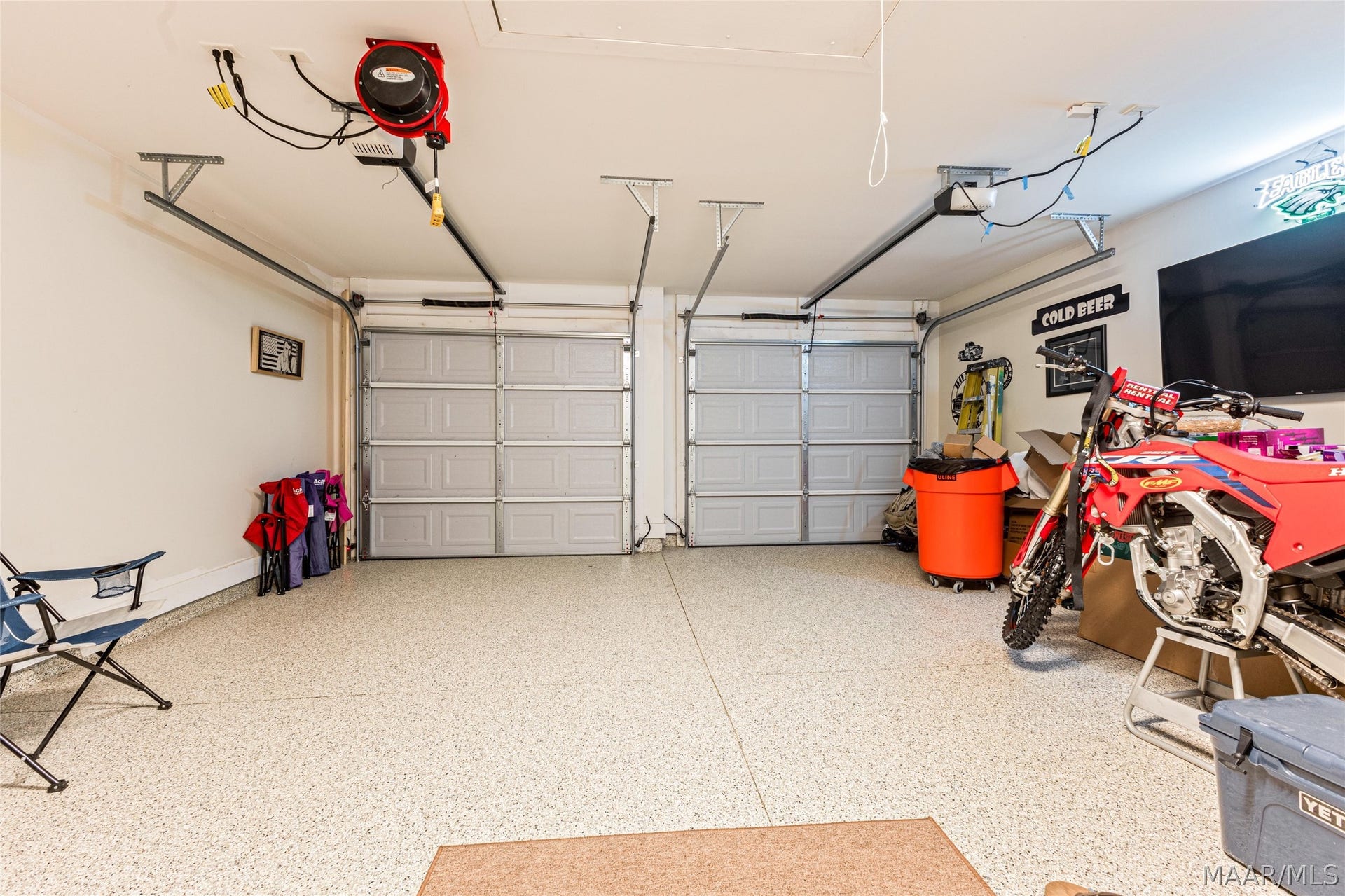 840 Hedgefield Way, Prattville, AL 36066 New Epoxy Flooring in Garage