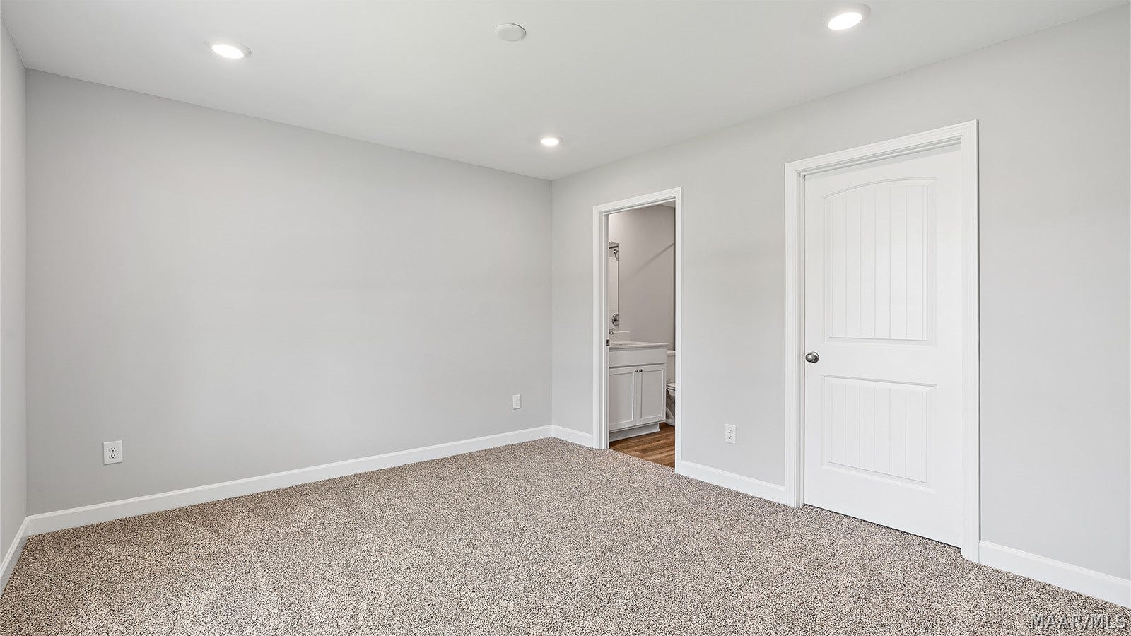 7404 Bayne Circle, Montgomery, AL 36116 7404 Bayne Circle, Montgomery, AL 36116