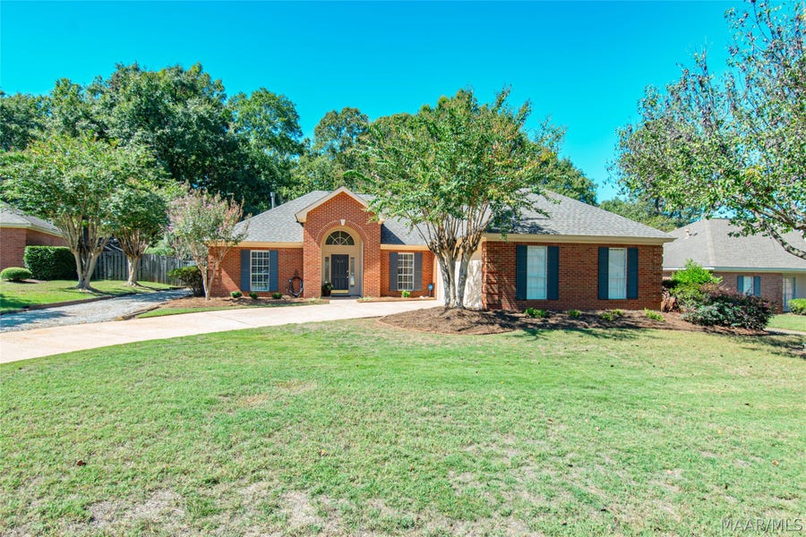 Property photo for 513 Pinetree Lane, Montgomery, AL