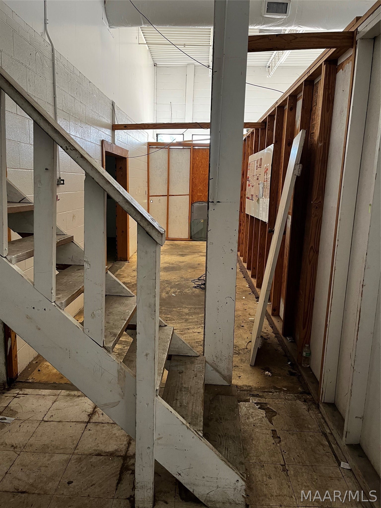 524 Broad Street, Selma, AL 36701 524 Broad Street, Selma, AL 36701