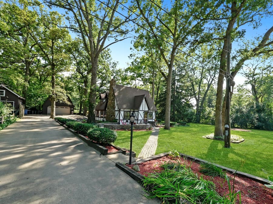 Property photo for 7909 W 120th Street, Palos Park, IL