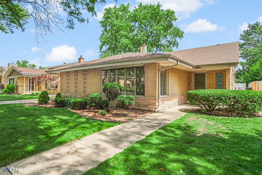 Property photo for 10525 S Keeler Avenue, Oak Lawn, IL