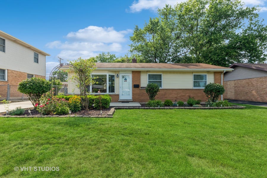 Property photo for 13146 W Playfield Drive, Crestwood, IL