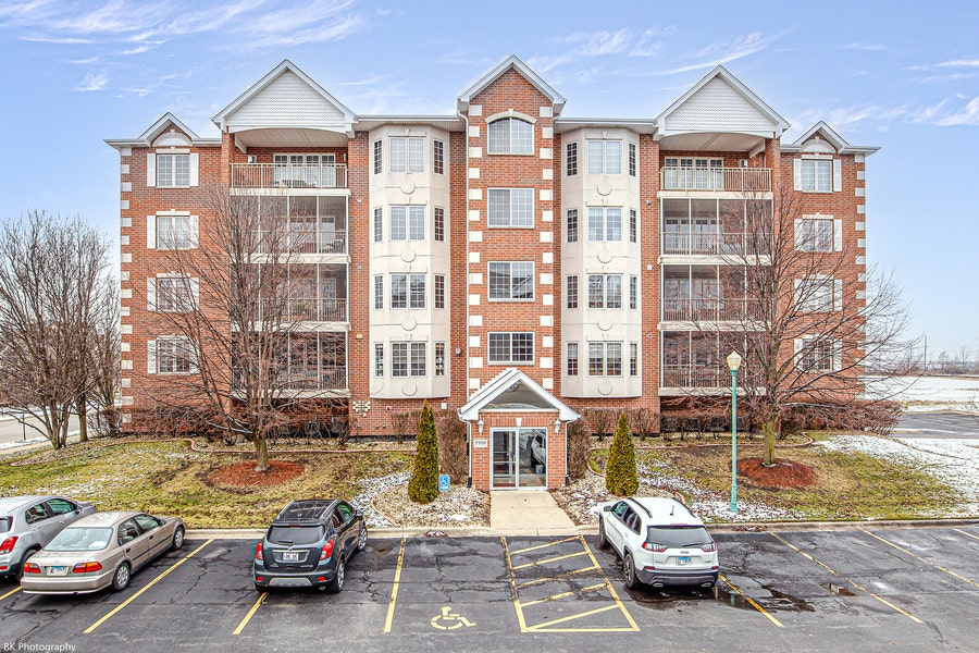 Property photo for 7722 Greenway Boulevard, #3-NW, Tinley Park, IL
